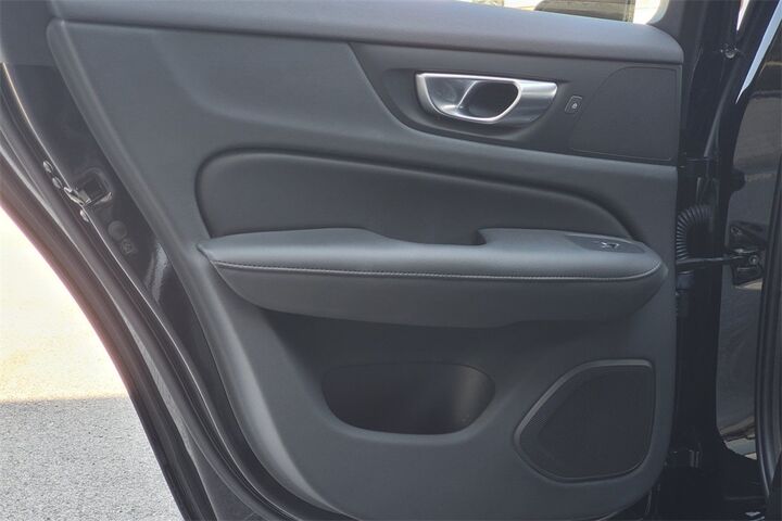 2024 Volvo S60 B5 Plus Dark Theme  TX