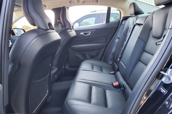 2024 Volvo S60 B5 Plus Dark Theme  TX
