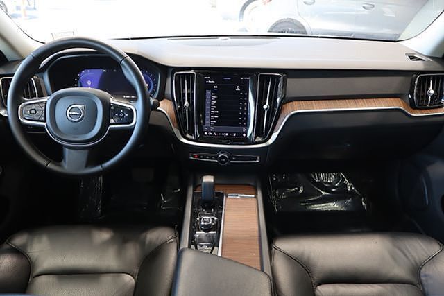 2024 Volvo S60 B5 Plus Dark Theme Raleigh NC