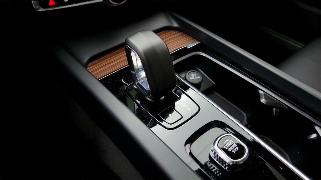 2024 Volvo S60 B5 Plus Dark Theme Laurel MD