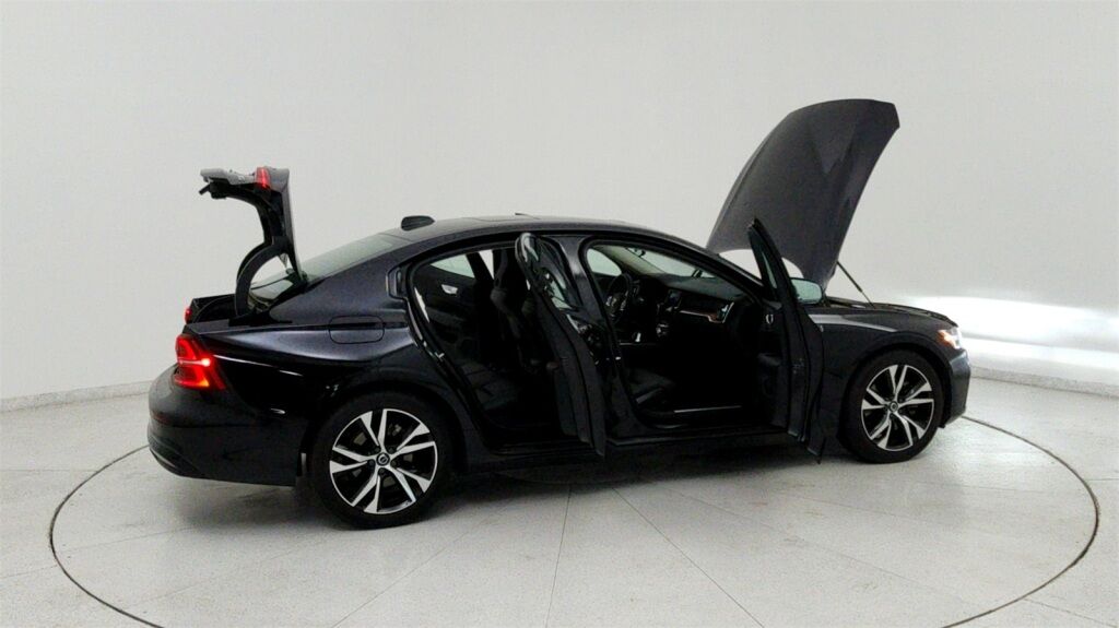 2024 Volvo S60 B5 Plus Dark Theme Laurel MD