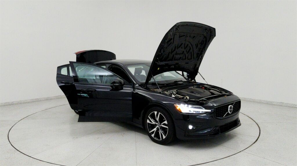 2024 Volvo S60 B5 Plus Dark Theme Laurel MD