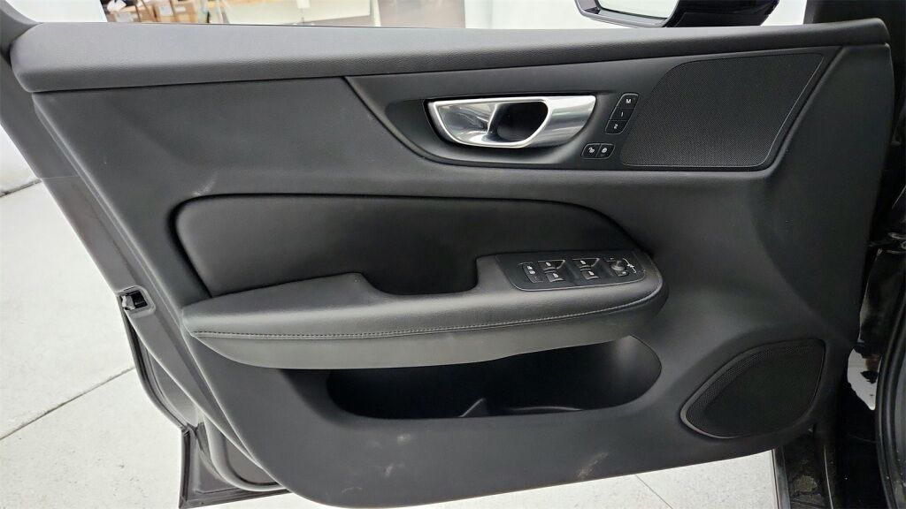 2024 Volvo S60 B5 Plus Dark Theme Laurel MD