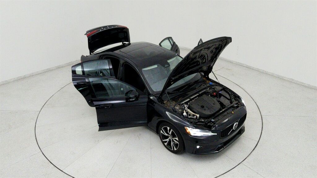 2024 Volvo S60 B5 Plus Dark Theme Laurel MD