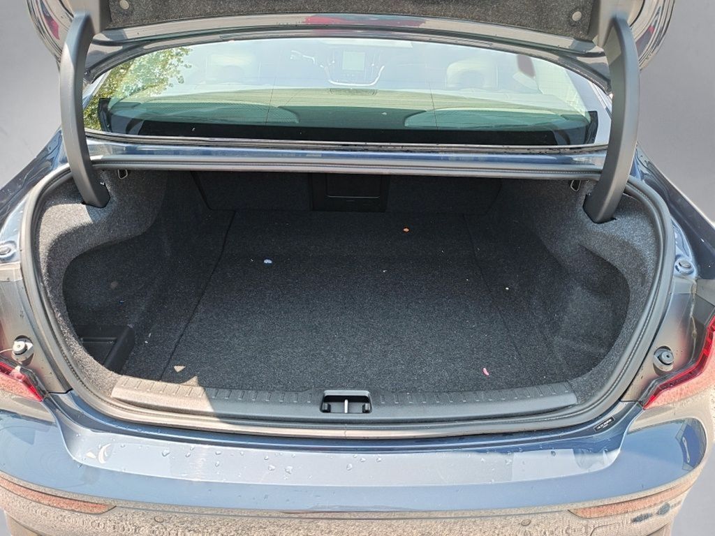 2024 Volvo S60 B5 Plus Dark Theme Hunt Valley MD