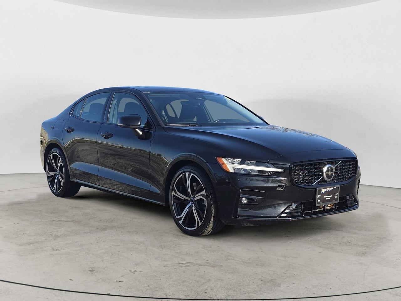 2024 Volvo S60 Core Dark Theme