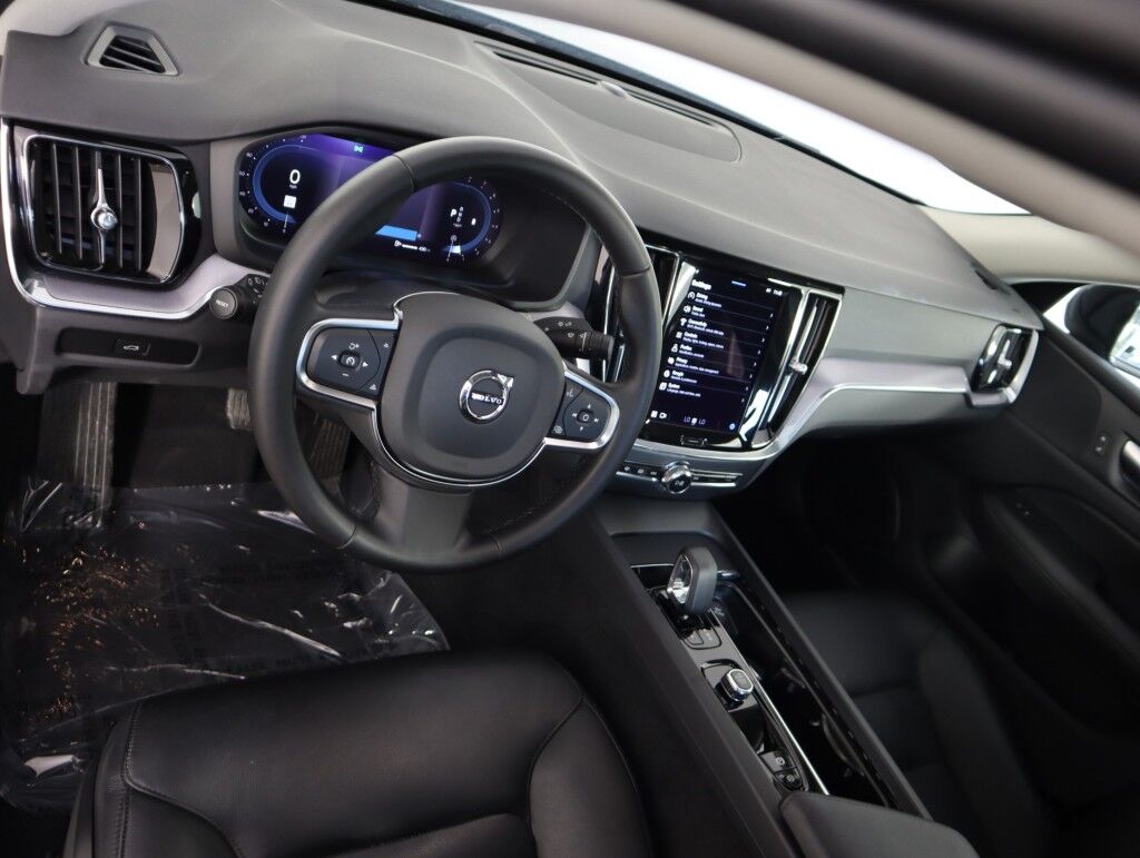 2024 Volvo S60 Core Dark Theme Maumee OH