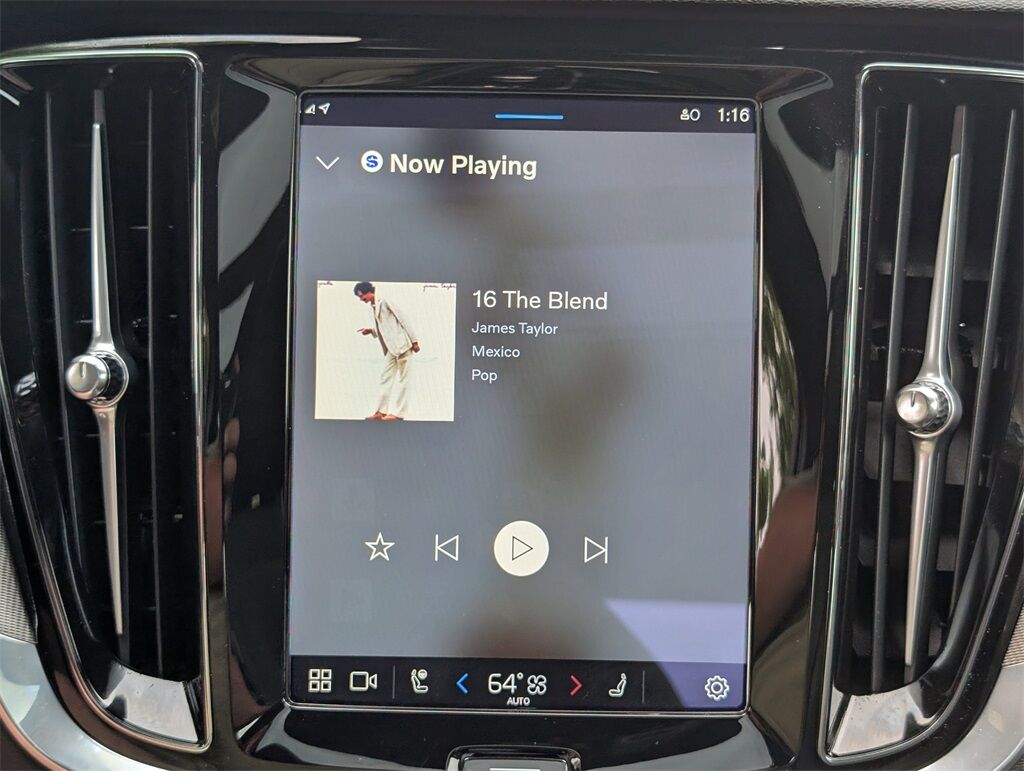 2024 Volvo S60 Recharge Plug-In Hybrid T8 Plus Black Edition Hunt Valley MD