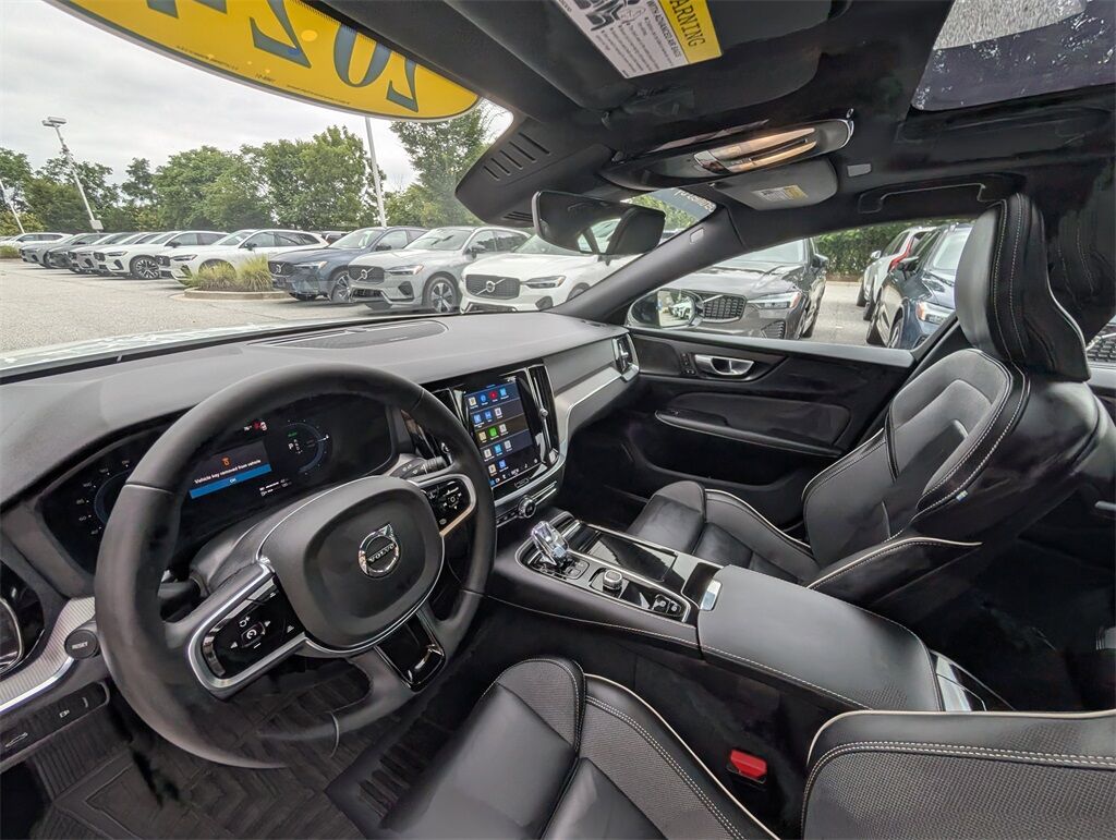 2024 Volvo S60 Recharge Plug-In Hybrid T8 Plus Black Edition Hunt Valley MD