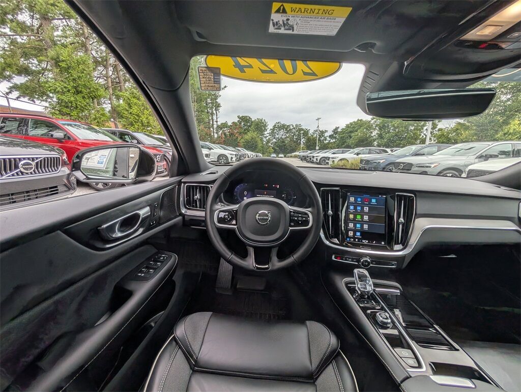 2024 Volvo S60 Recharge Plug-In Hybrid T8 Plus Black Edition Hunt Valley MD