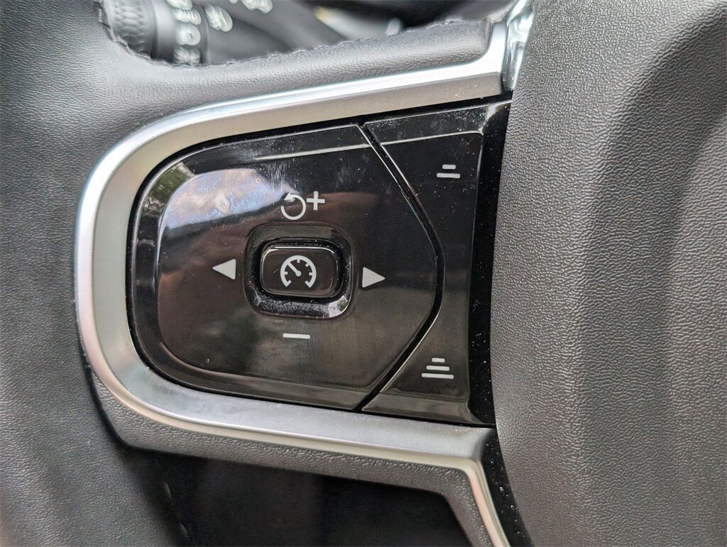 2024 Volvo S60 Recharge Plug-In Hybrid T8 Plus Black Edition Hunt Valley MD