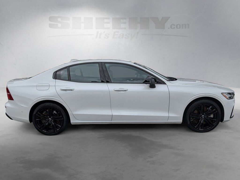 2024 Volvo S60 Recharge Plug-In Hybrid T8 Plus Black Edition Hunt Valley MD