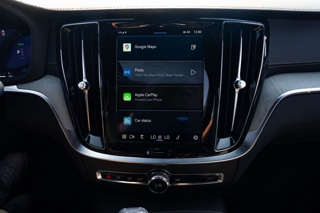 2024 Volvo S60 Recharge Plug-In Hybrid Ultimate Milwaukie OR