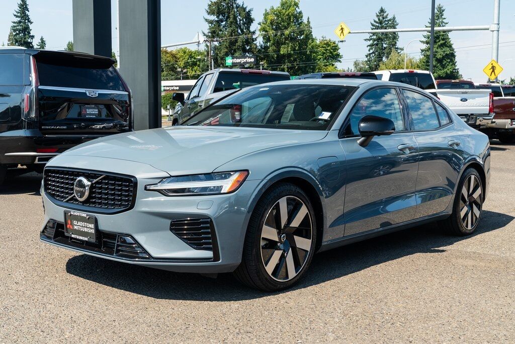 2024 Volvo S60 Recharge Plug-In Hybrid Ultimate Milwaukie OR