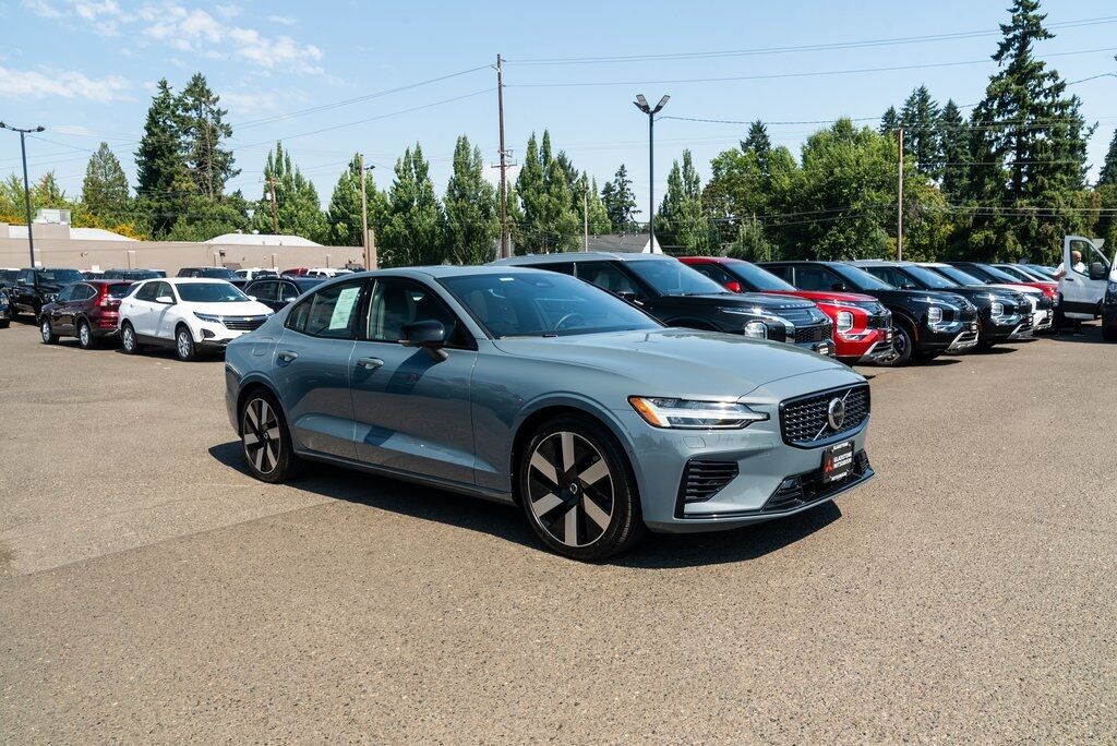 2024 Volvo S60 Recharge Plug-In Hybrid Ultimate Milwaukie OR