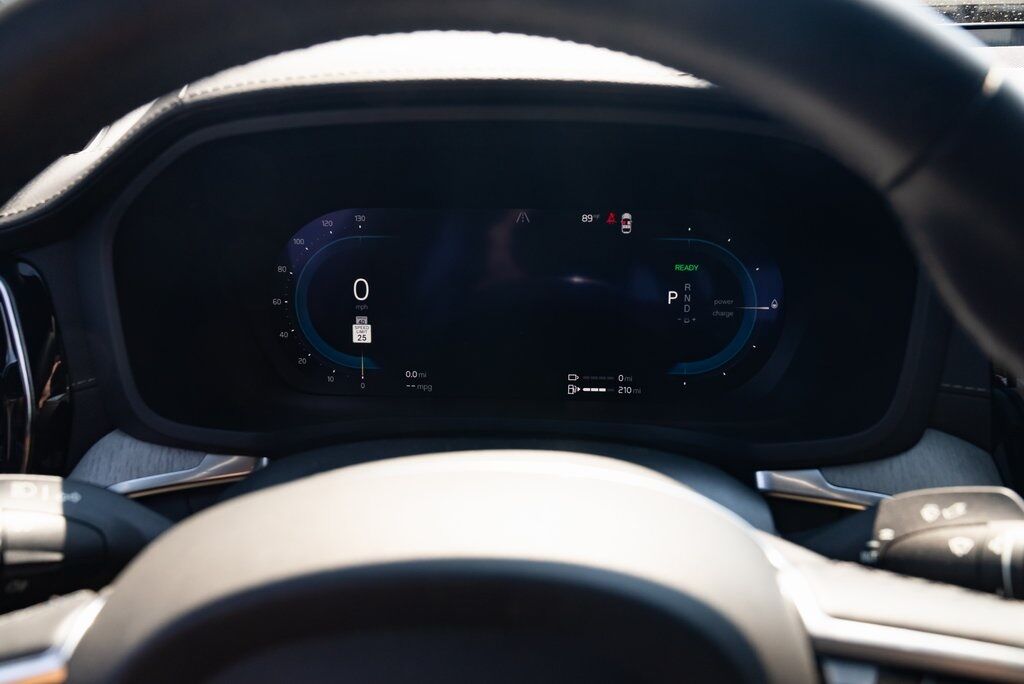 2024 Volvo S60 Recharge Plug-In Hybrid Ultimate Milwaukie OR