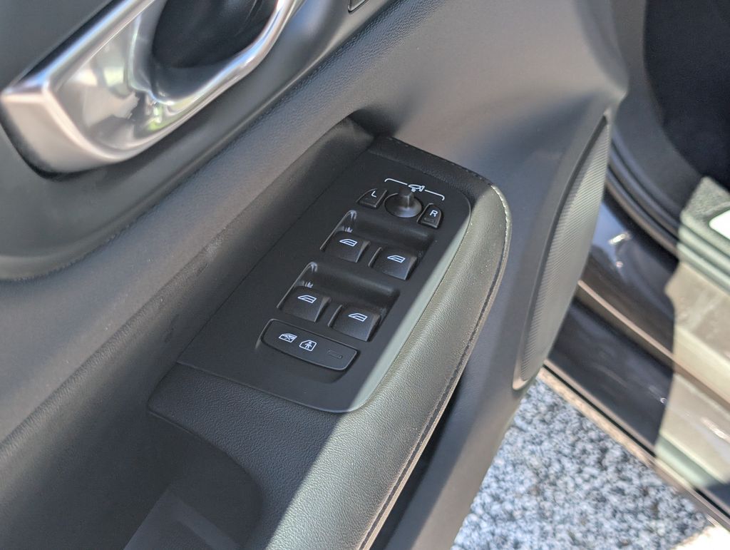 2024 Volvo S60 Ultimate Hunt Valley MD