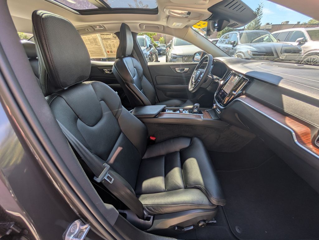 2024 Volvo S60 Ultimate Hunt Valley MD