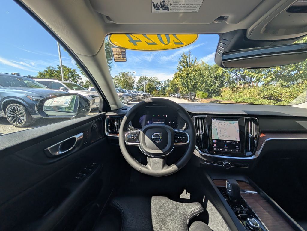 2024 Volvo S60 Ultimate Hunt Valley MD