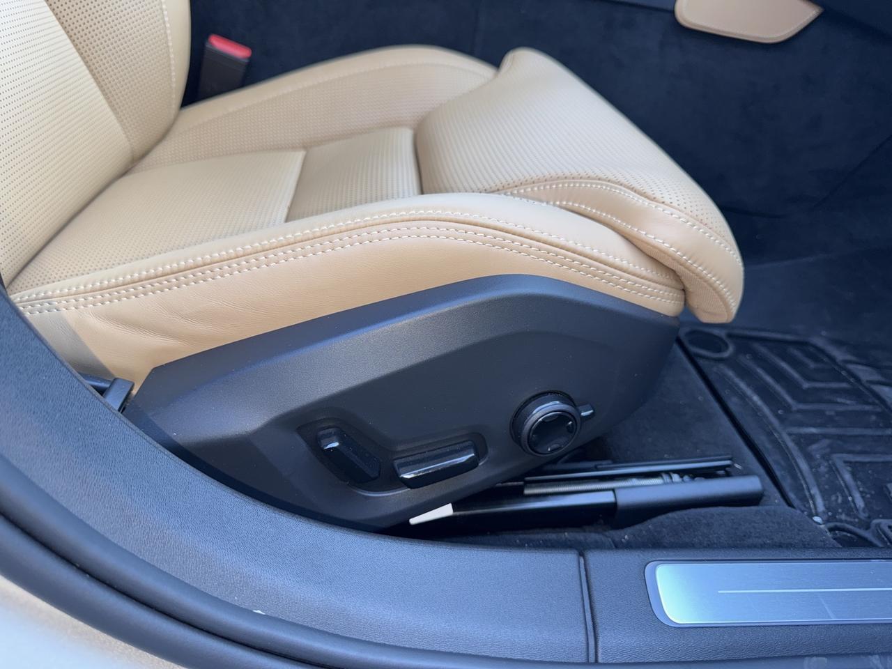 2024 Volvo S90 Recharge Plug-In Hybrid Ultimate Warrenton VA