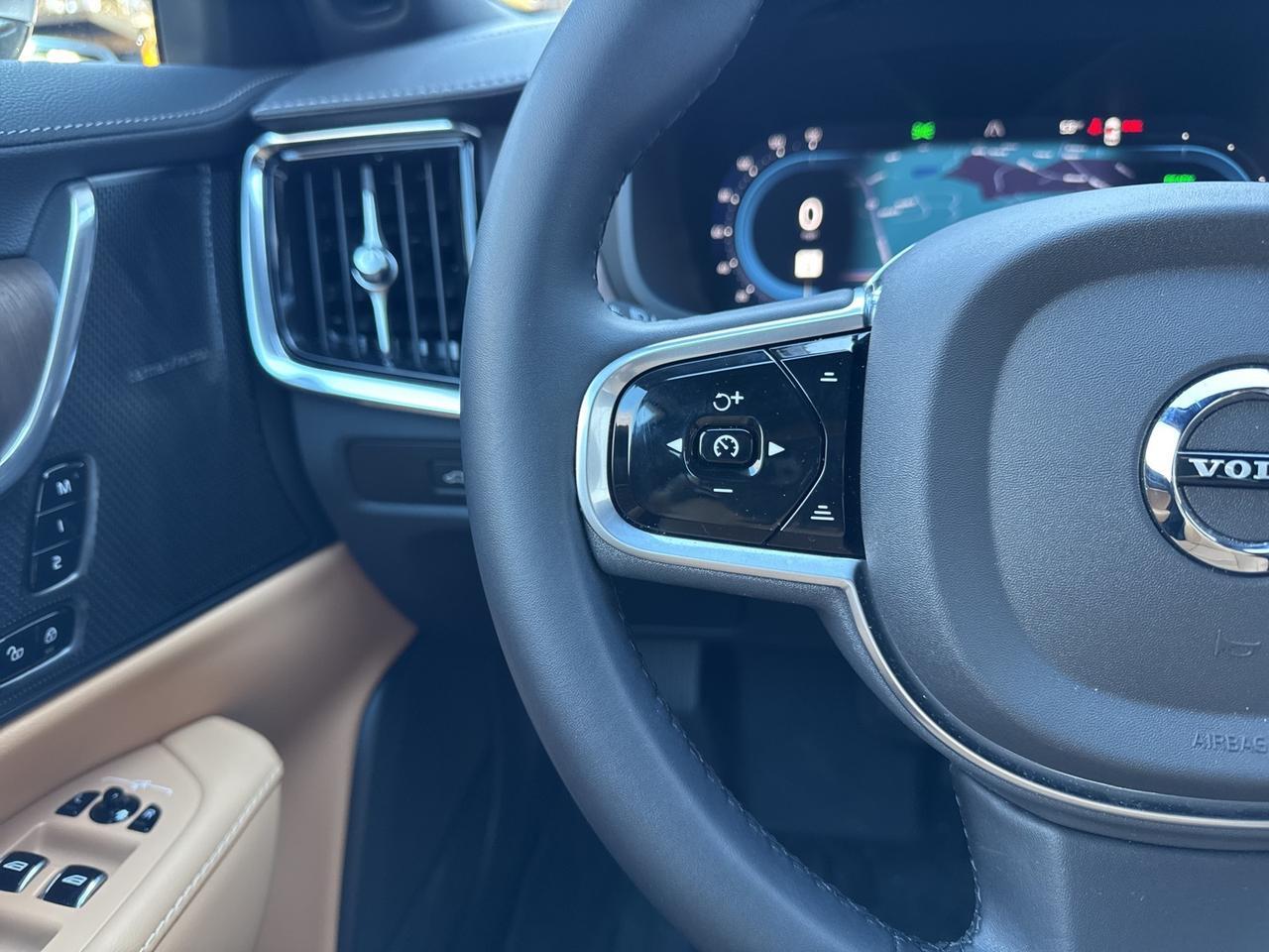 2024 Volvo S90 Recharge Plug-In Hybrid Ultimate Warrenton VA