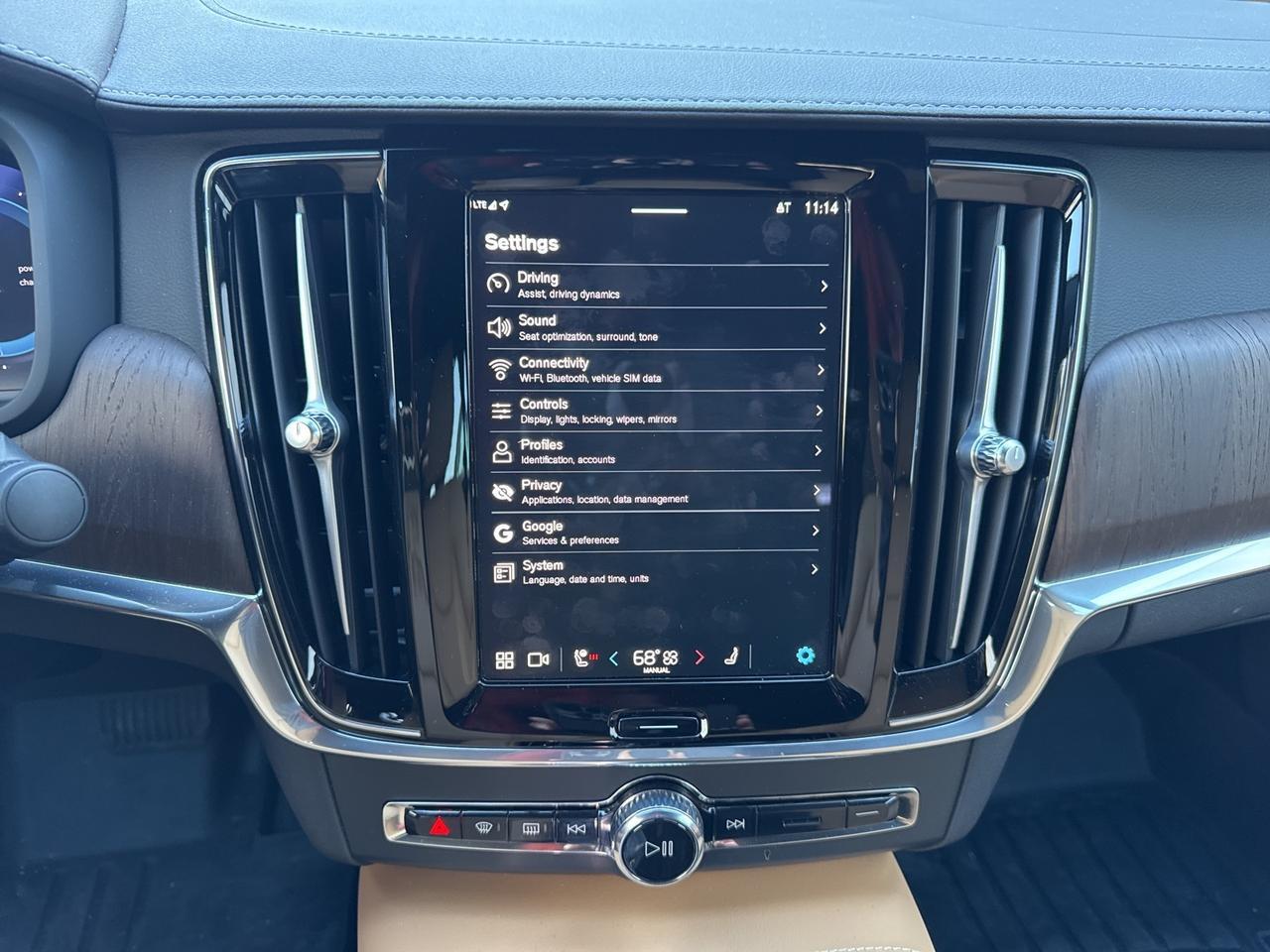 2024 Volvo S90 Recharge Plug-In Hybrid Ultimate Warrenton VA