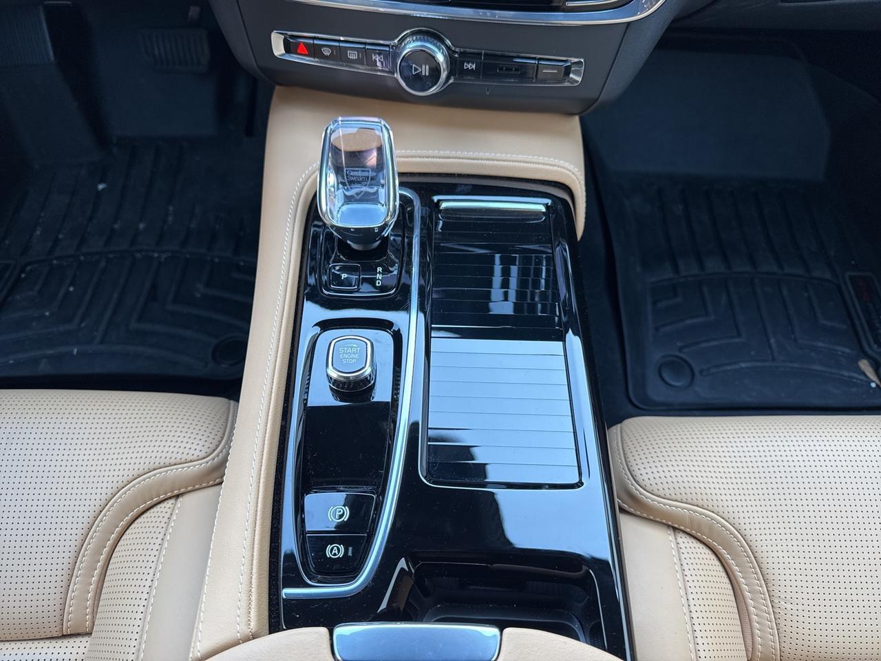 2024 Volvo S90 Recharge Plug-In Hybrid Ultimate Warrenton VA