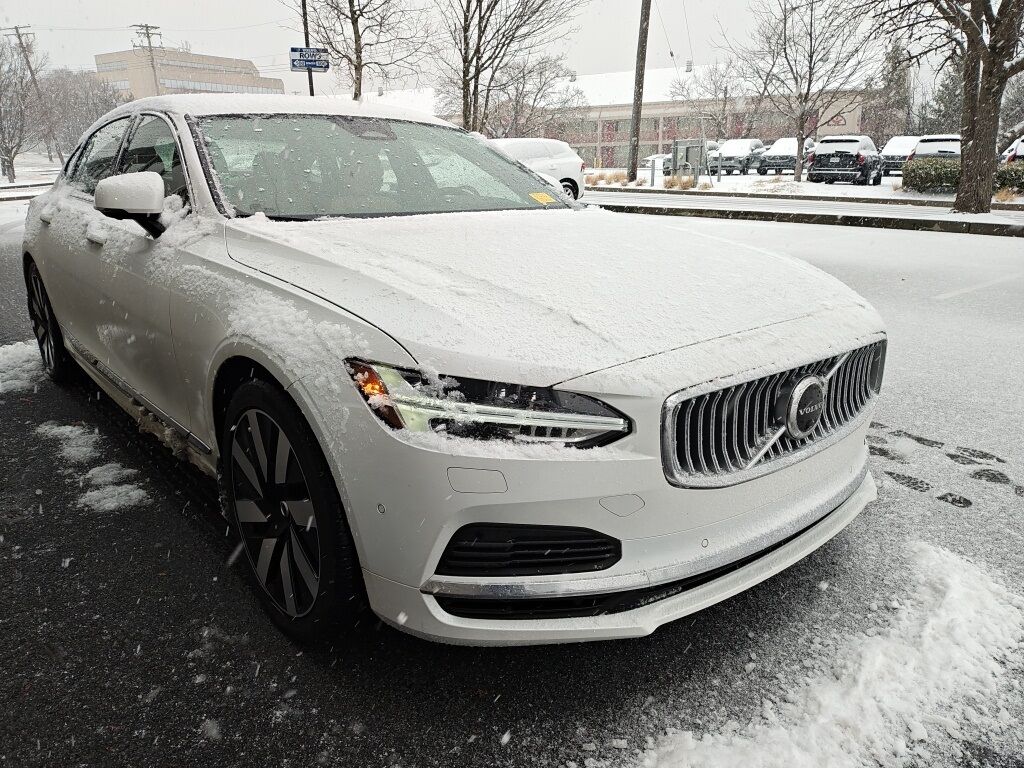 2024 Volvo S90 Recharge Plug-In Hybrid Ultimate Hunt Valley MD