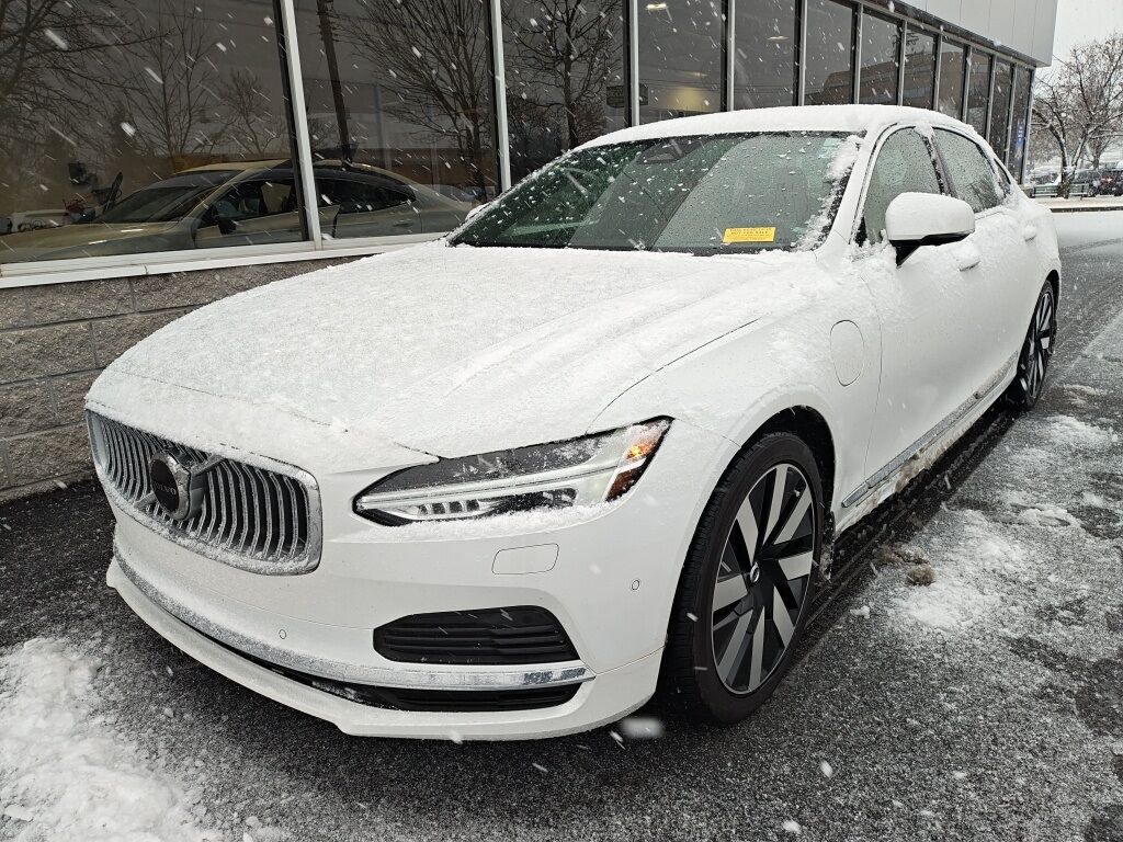 2024 Volvo S90 Recharge Plug-In Hybrid Ultimate Hunt Valley MD