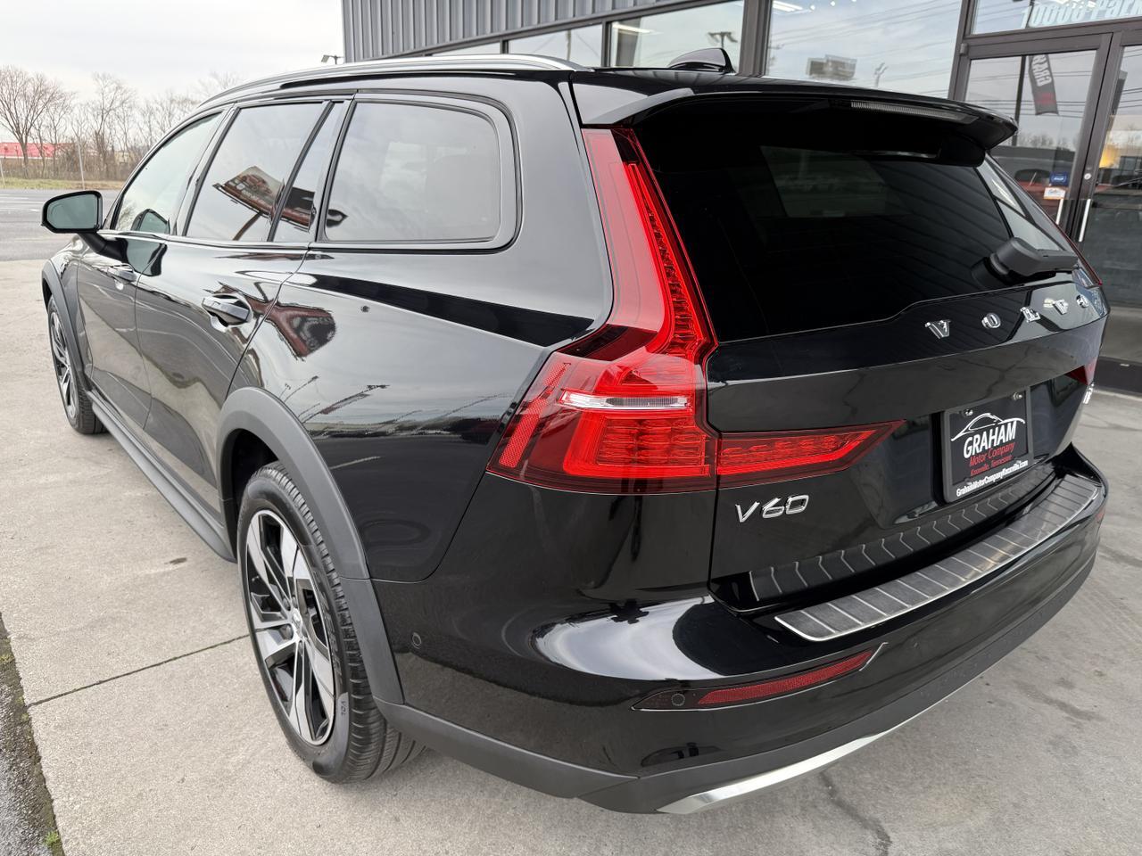 2024 Volvo V60 Cross Country B5 AWD Plus Knoxville TN