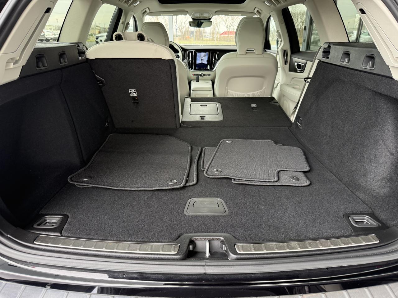 2024 Volvo V60 Cross Country B5 AWD Plus Knoxville TN