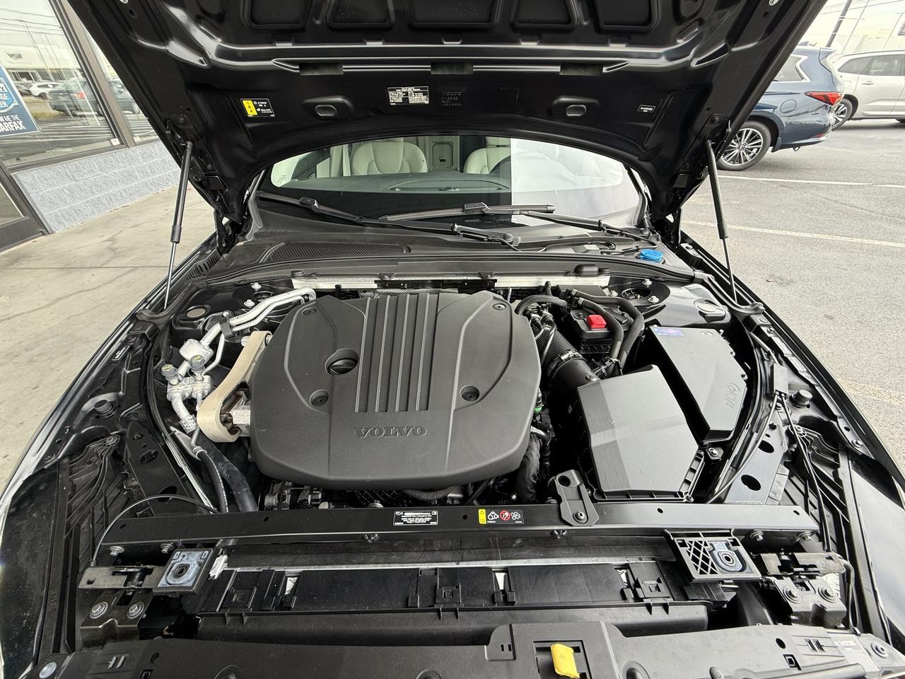 2024 Volvo V60 Cross Country B5 AWD Plus Knoxville TN