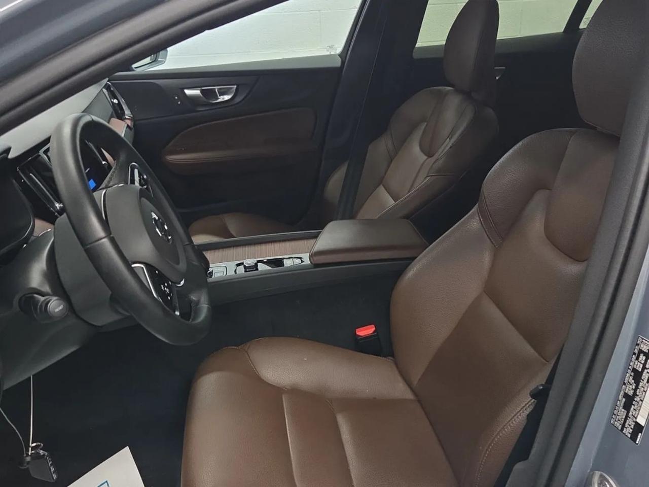 2024 Volvo V60 Cross Country B5 Hybrid AWD PLUS | High Performance Audio, Pilot Assist * Portland OR