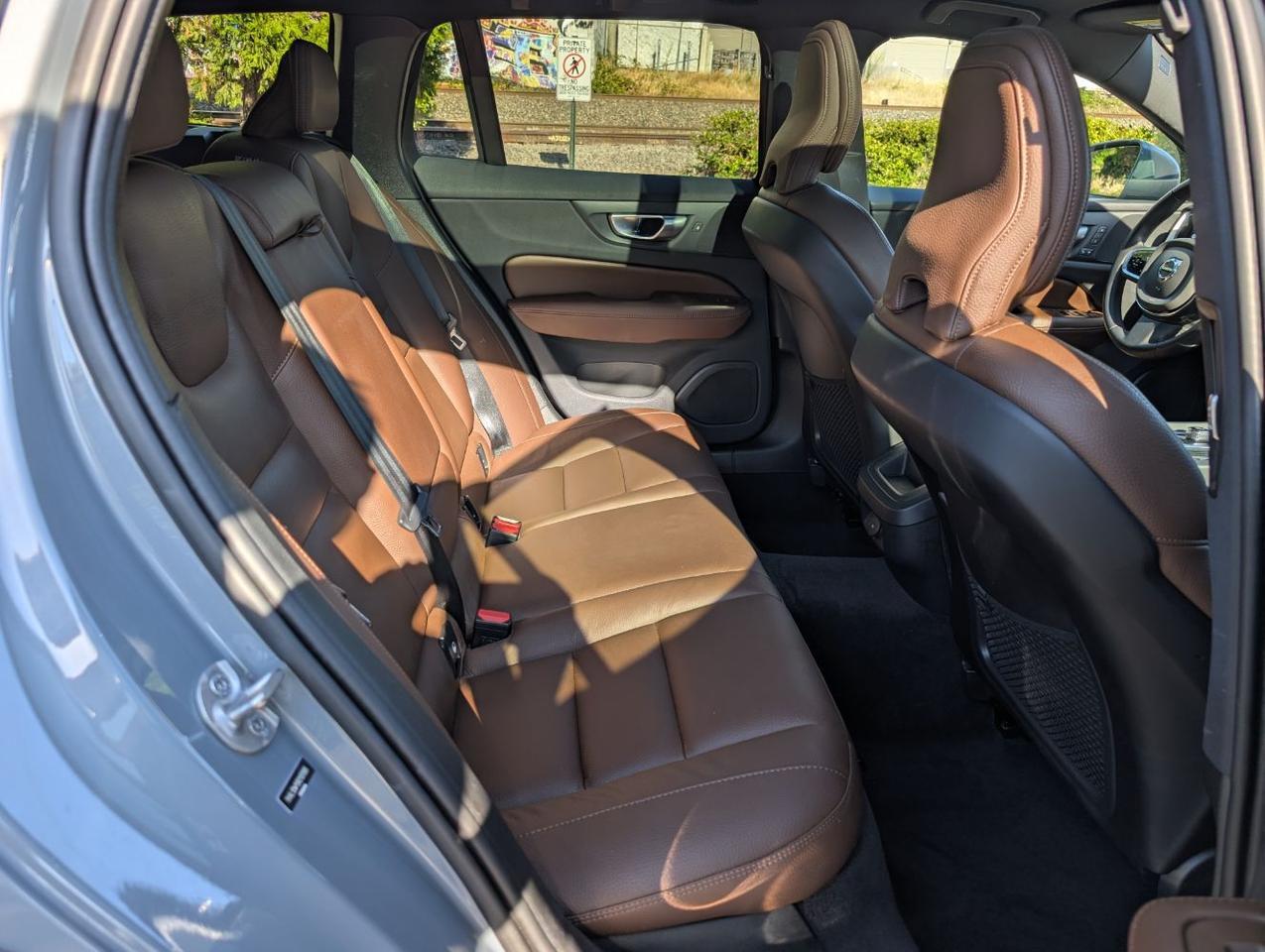2024 Volvo V60 Cross Country B5 Hybrid AWD PLUS | High Performance Audio, Pilot Assist * Portland OR