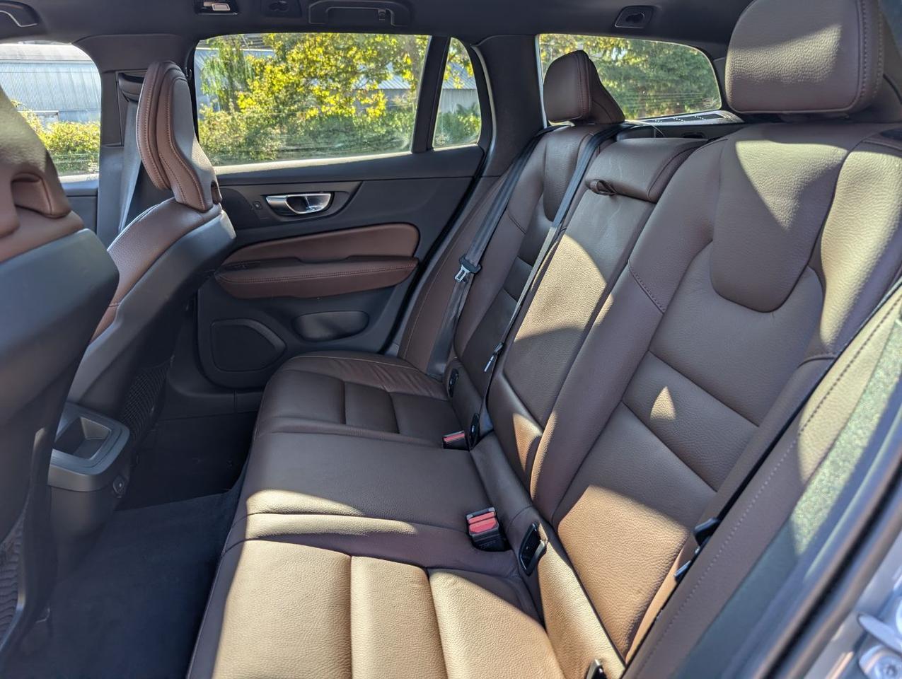 2024 Volvo V60 Cross Country B5 Hybrid AWD PLUS | High Performance Audio, Pilot Assist * Portland OR