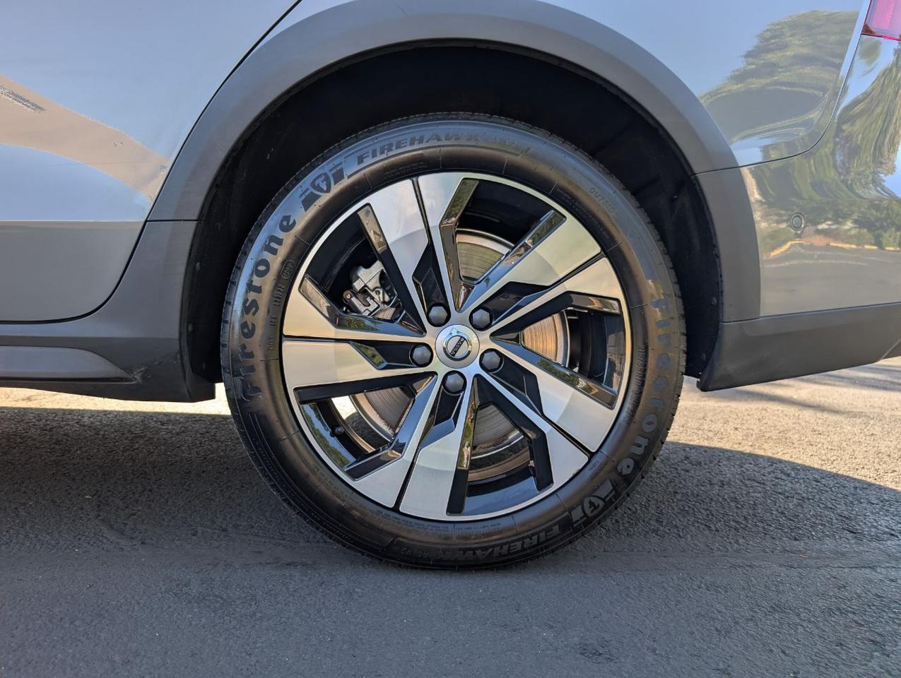 2024 Volvo V60 Cross Country B5 Hybrid AWD PLUS | High Performance Audio, Pilot Assist * Portland OR