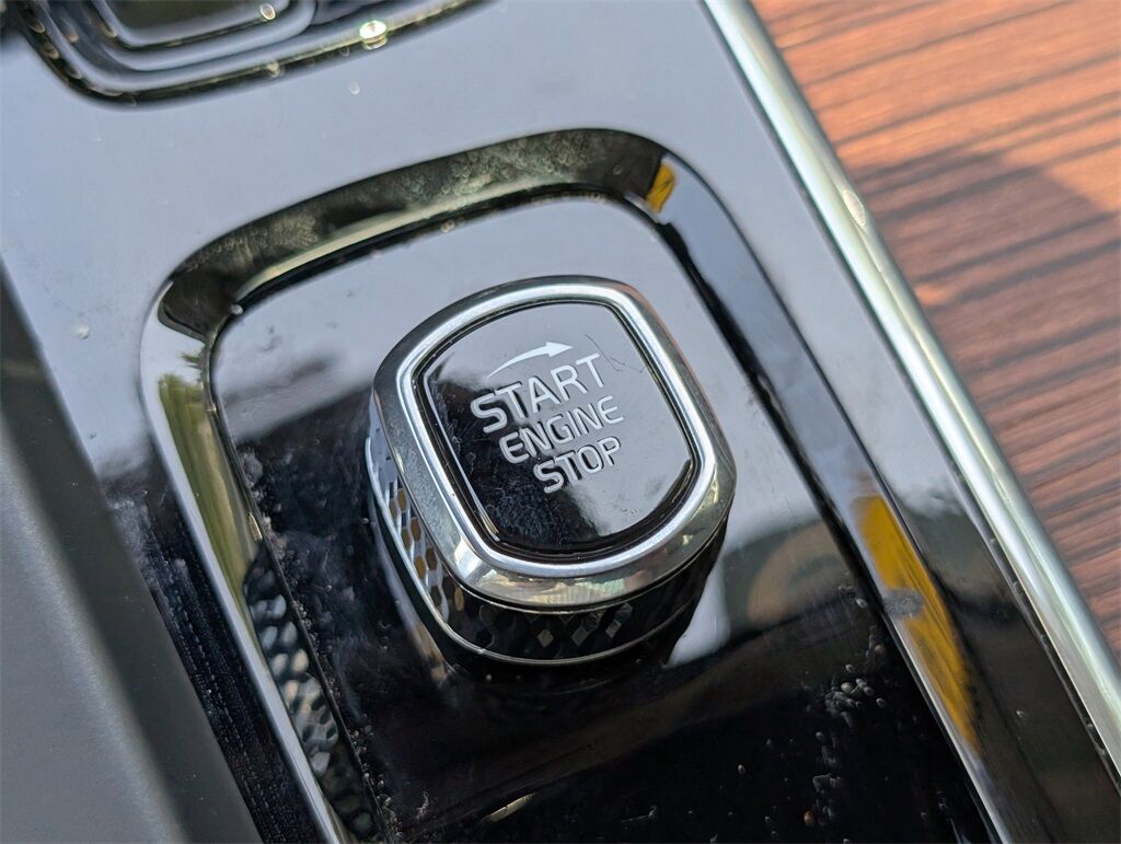 2024 Volvo V60 Cross Country B5 Plus Hunt Valley MD