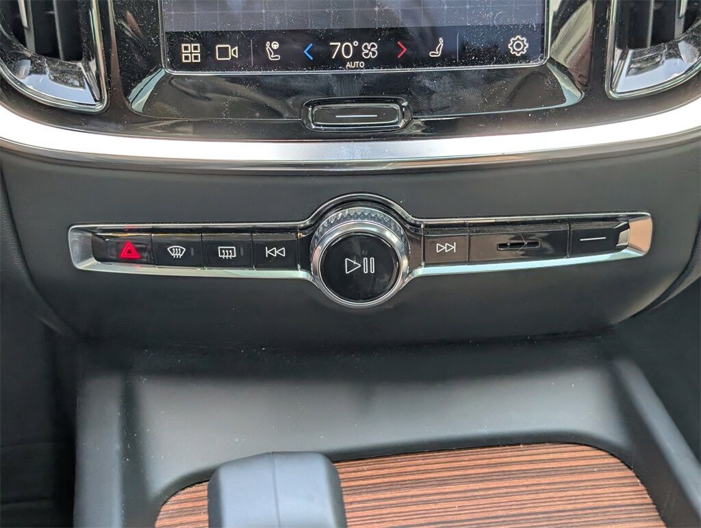 2024 Volvo V60 Cross Country B5 Plus Hunt Valley MD