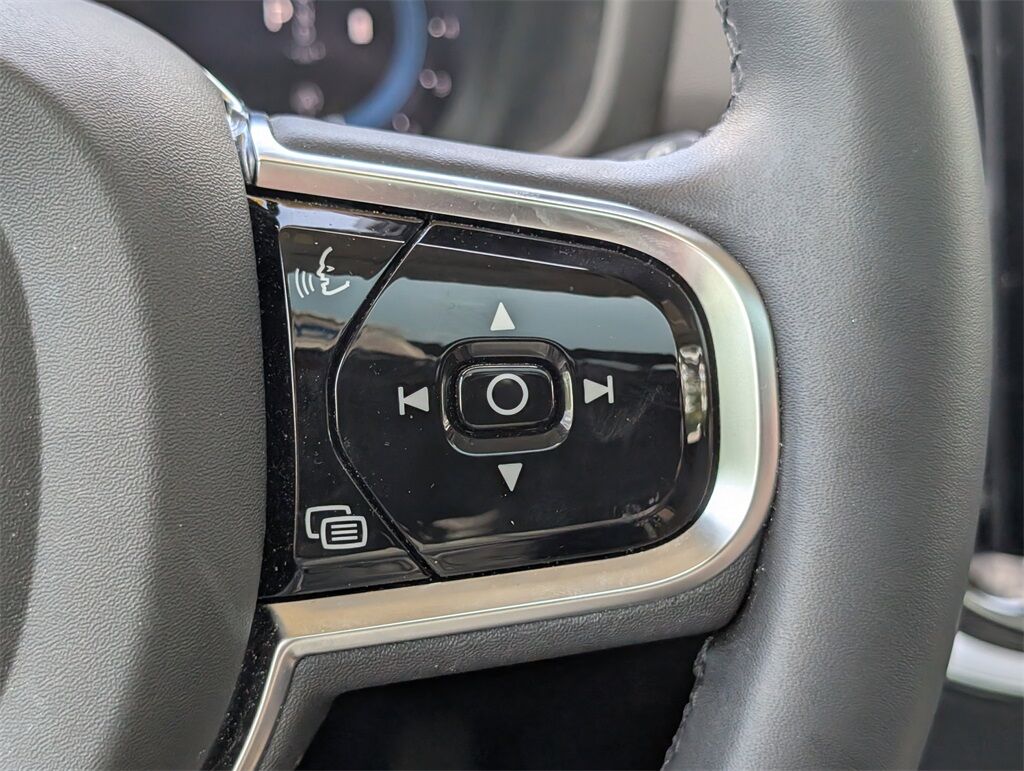 2024 Volvo V60 Cross Country B5 Plus Hunt Valley MD