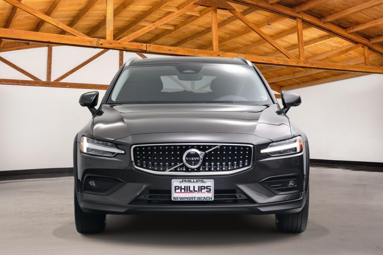 2024 Volvo V60 Cross Country Ultimate Newport Beach CA