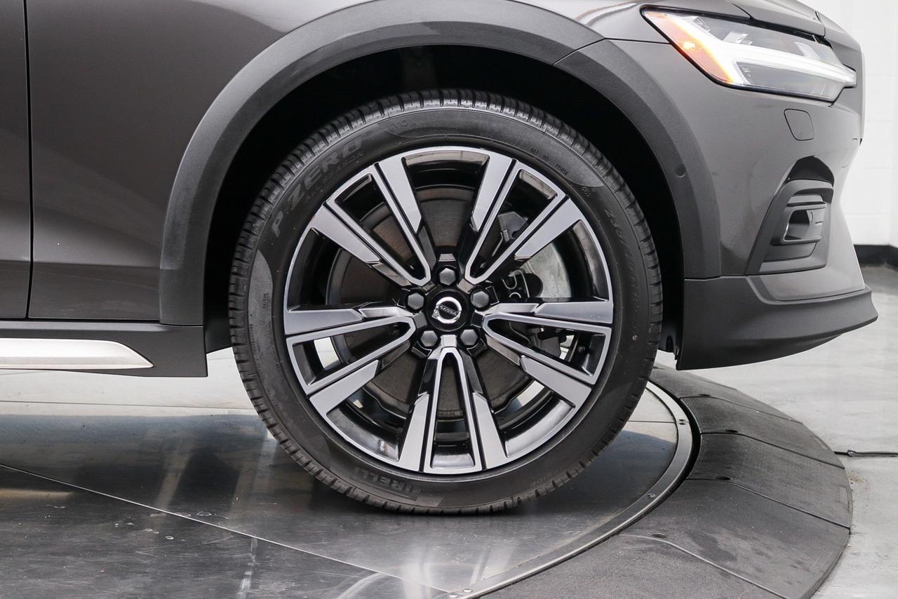 2024 Volvo V60 Cross Country Ultimate Newport Beach CA