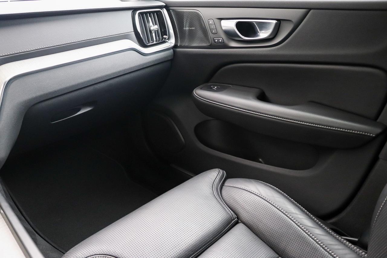 2024 Volvo V60 Cross Country Ultimate Newport Beach CA