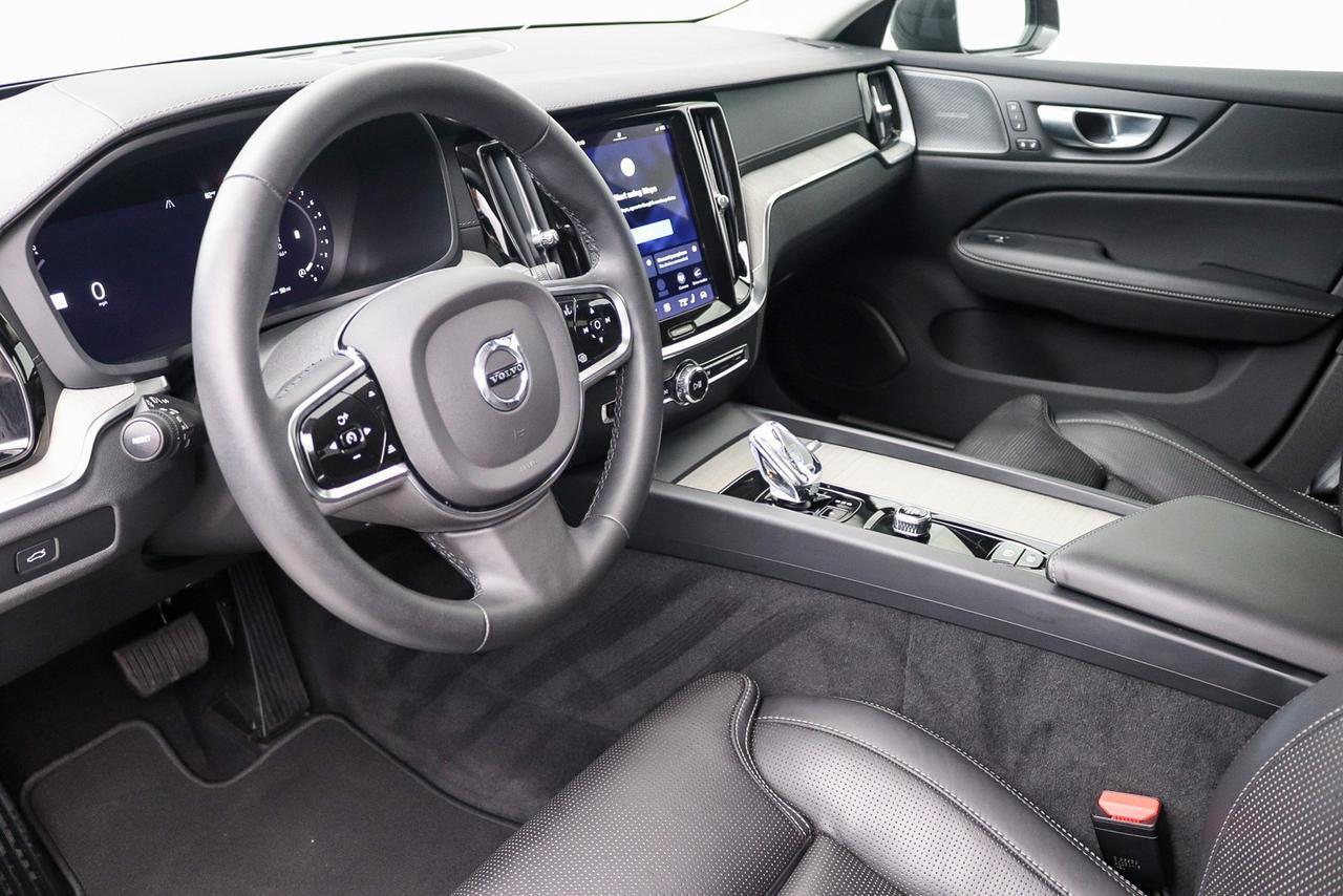 2024 Volvo V60 Cross Country Ultimate Newport Beach CA
