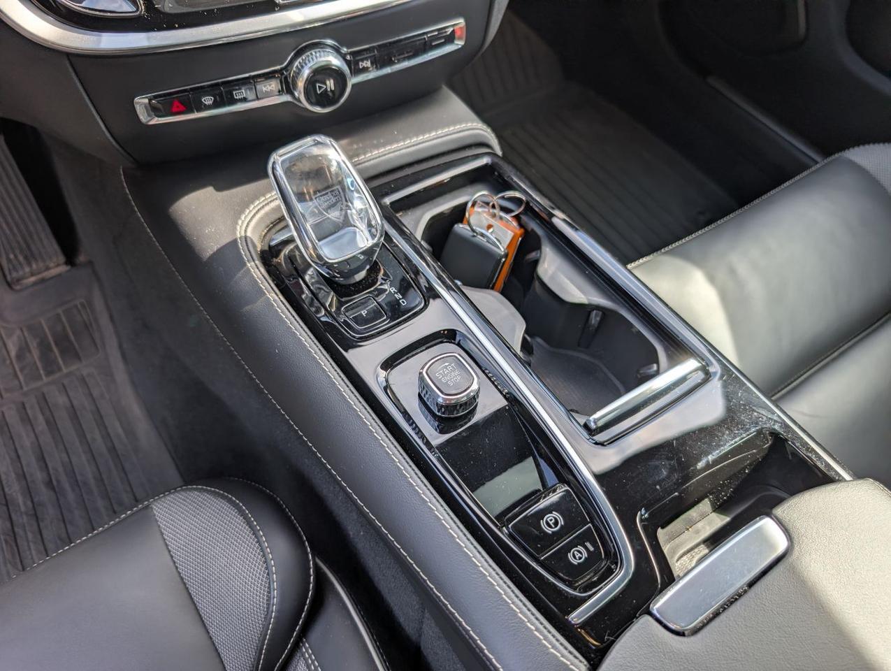 2024 Volvo V60 Recharge T8 Polestar Engineered | 455hp, Ohlins Susp., Bowers & Wilkins, Pilot Assist, 4 Heated Seats & Wheel Portland OR