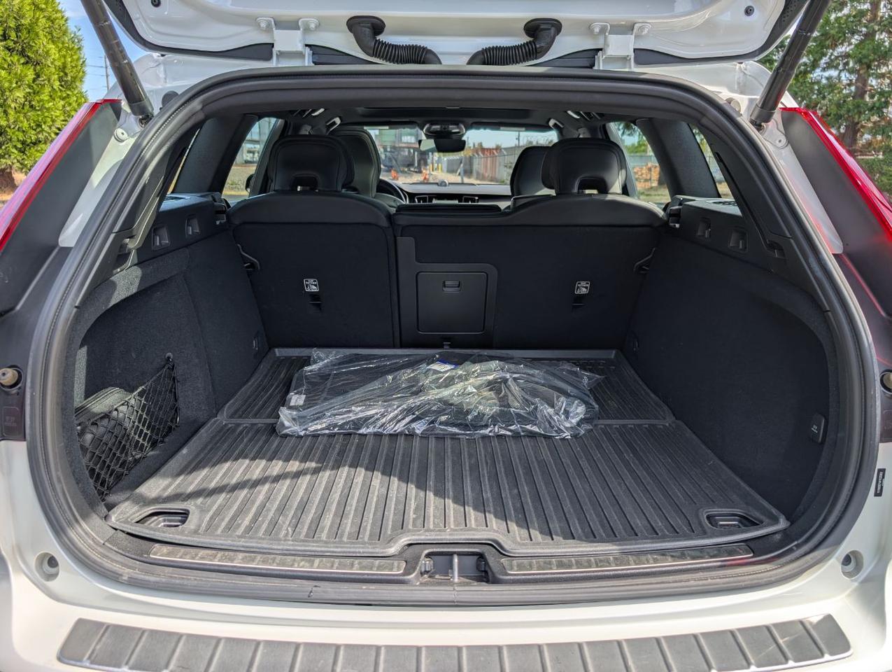 2024 Volvo V60 Recharge T8 Polestar Engineered | 455hp, Ohlins Susp., Bowers & Wilkins, Pilot Assist, 4 Heated Seats & Wheel Portland OR