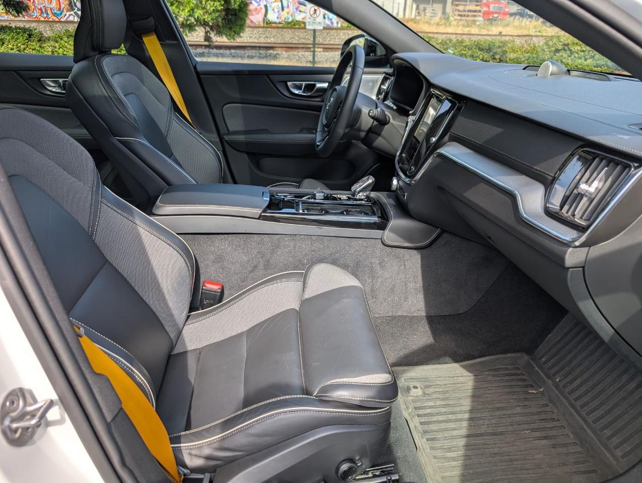 2024 Volvo V60 Recharge T8 Polestar Engineered | 455hp, Ohlins Susp., Bowers & Wilkins, Pilot Assist, 4 Heated Seats & Wheel Portland OR