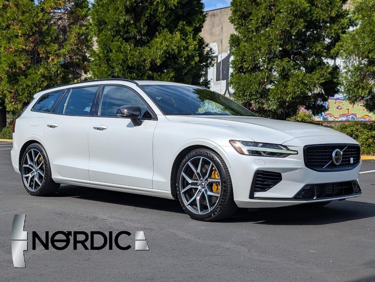 2024 Volvo V60 Recharge T8 Polestar Engineered | 455hp, Ohlins Susp., Bowers & Wilkins, Pilot Assist, 4 Heated Seats & Wheel