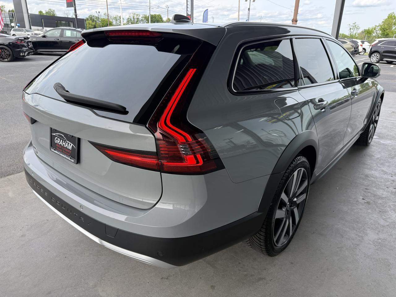 2024 Volvo V90 Cross Country Ultimate Knoxville TN