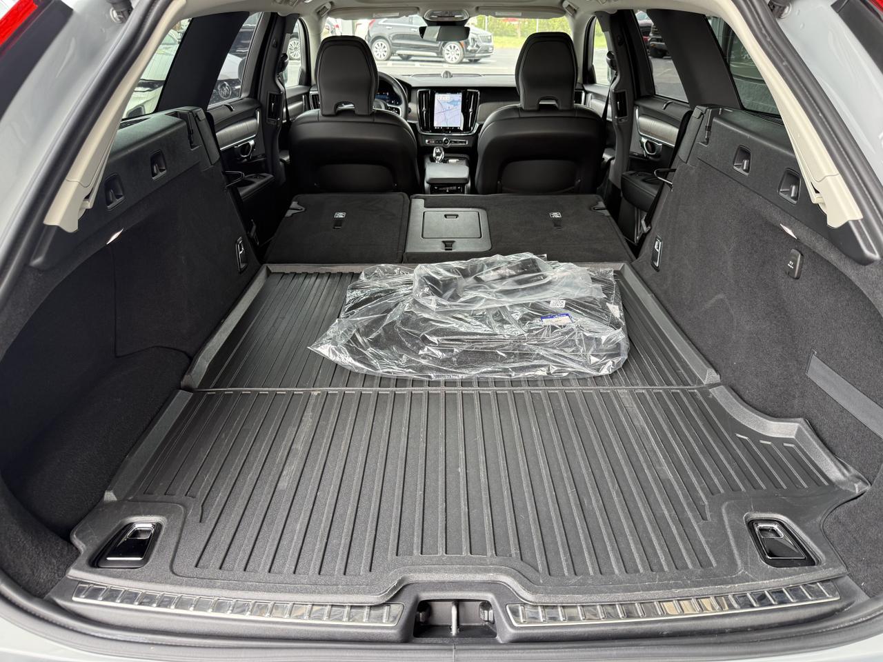 2024 Volvo V90 Cross Country Ultimate Knoxville TN