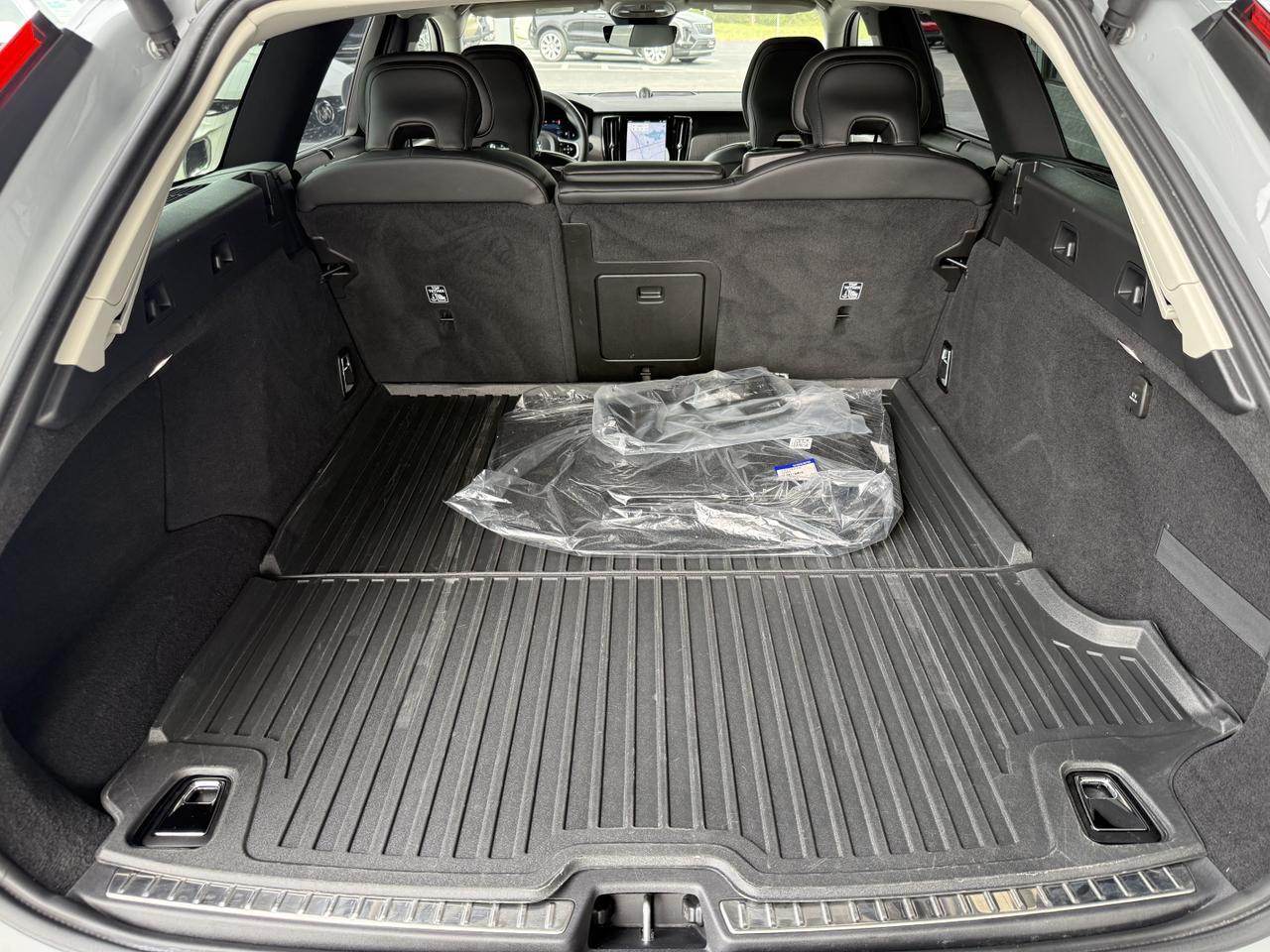 2024 Volvo V90 Cross Country Ultimate Knoxville TN